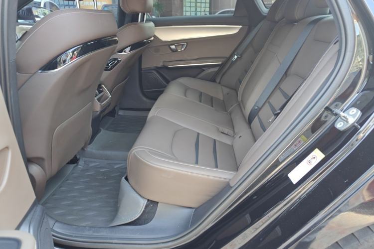 Used BYD Han 2020 DM Four-Wheel Drive Performance Edition Luxury Model Left Rear Seat