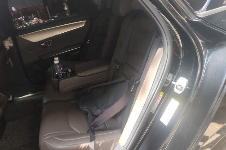 Used BYD Han 2020 EV Long-Range Deluxe Model Left Rear Seat