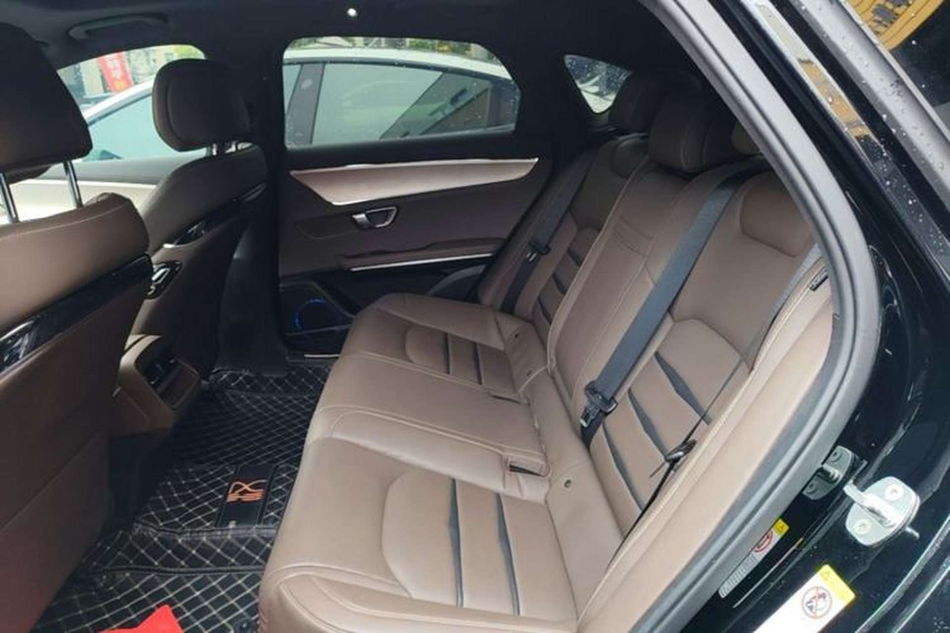 Used BYD Han 2020 DM Four-Wheel Drive Performance Edition Luxury Model Left Rear Seat