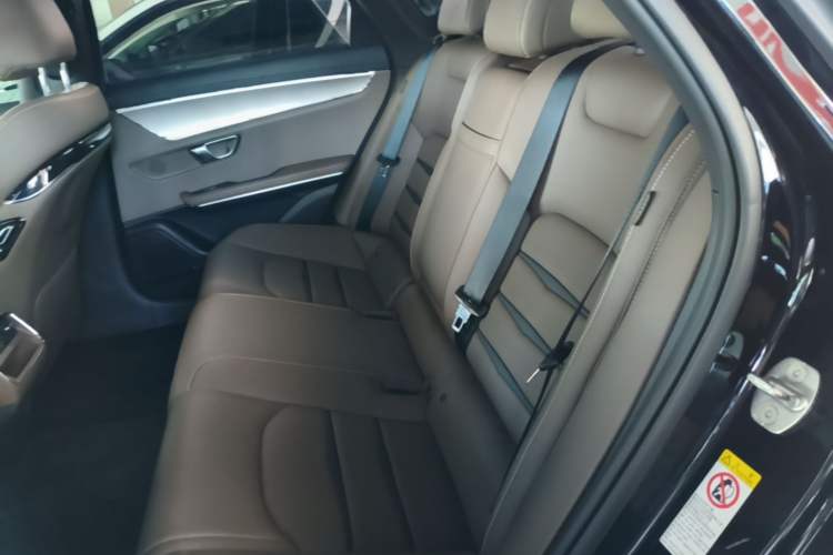 Used BYD Han 2020 DM Four-Wheel Drive Performance Edition Luxury Model Left Rear Seat