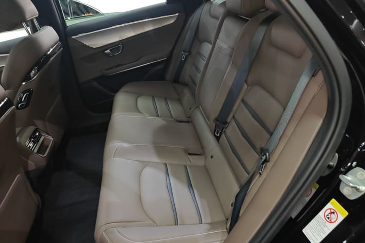 Used BYD Han 2020 DM Four-Wheel Drive Performance Edition Luxury Model Left Rear Seat