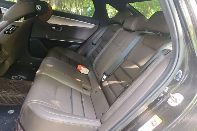 Used BYD Han 2020 DM Four-Wheel Drive Performance Edition Prestige Model Left Rear Seat