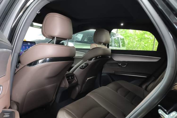 Used BYD Han 2020 DM Four-Wheel Drive Performance Edition Luxury Model Left Rear Seat