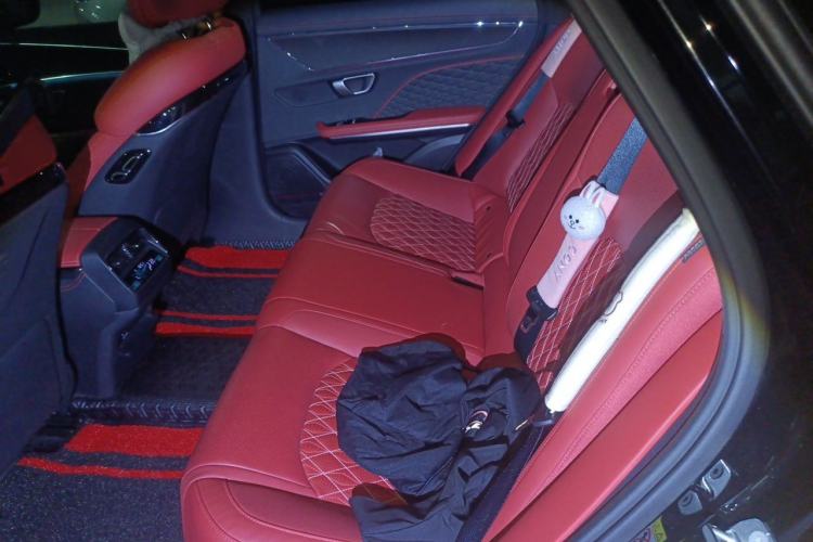 Used BYD Han 2020 EV Four-Wheel Drive High-Performance Flagship Model Left Rear Seat