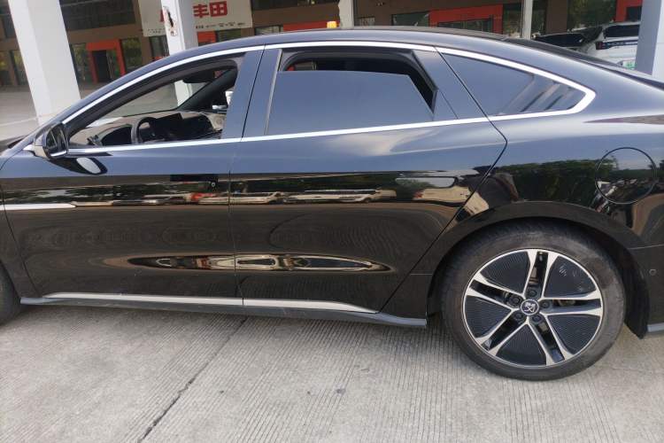 Used BYD Han 2020 EV Long-Range Deluxe Model Left Side