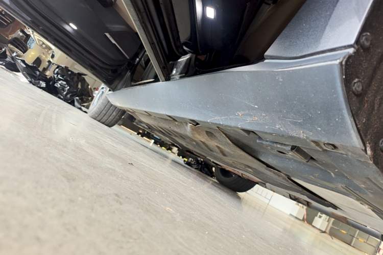 Used BYD Han 2020 DM Four-Wheel Drive Performance Edition Prestige Model Left Side Sill