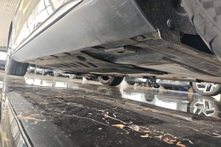 Used BYD Han 2020 DM Four-Wheel Drive Performance Edition Luxury Model Left Side Sill