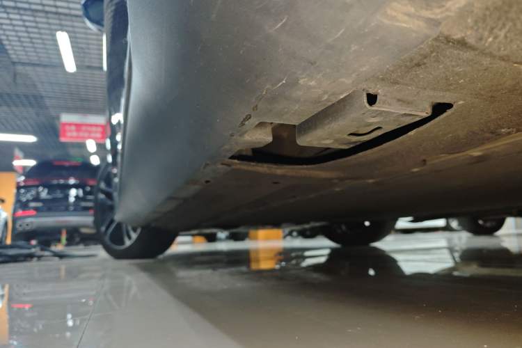 Used BYD Han 2020 EV Long-Range Deluxe Model Left Side Sill