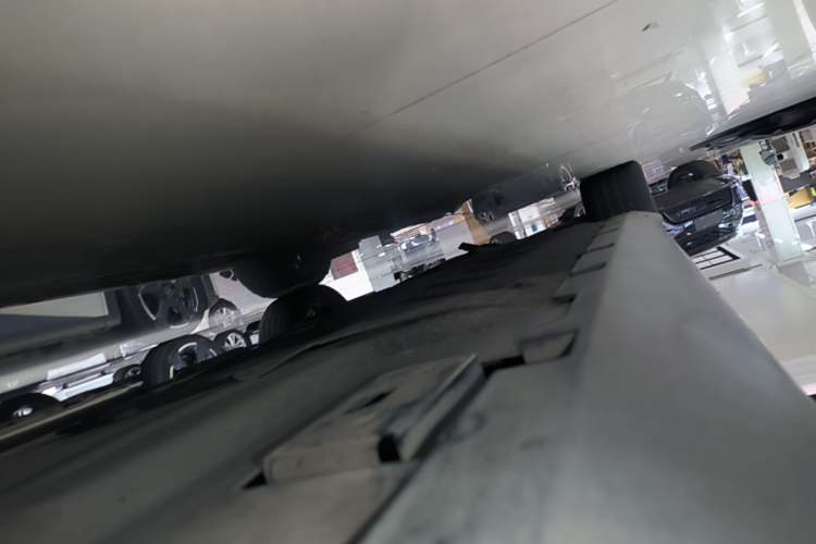 Used BYD Han 2020 DM Four-Wheel Drive Performance Edition Luxury Model Left Side Sill