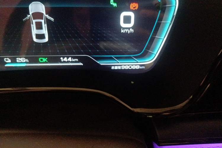 Used BYD Han 2020 EV Four-Wheel Drive High-Performance Flagship Model Odometer Close Up