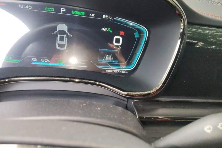 Used BYD Han 2020 EV Four-Wheel Drive High-Performance Flagship Model Odometer Close Up