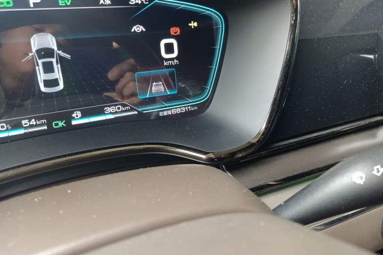 Used BYD Han 2020 DM Four-Wheel Drive Performance Edition Luxury Model Odometer Close Up