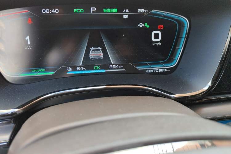 Used BYD Han 2020 EV Four-Wheel Drive High-Performance Flagship Model Odometer Close Up