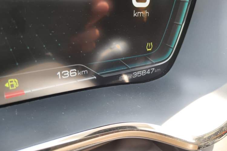 Used BYD Han 2020 DM Four-Wheel Drive Performance Edition Prestige Model Odometer Close Up