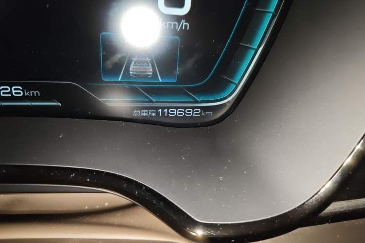 Used BYD Han 2020 EV Four-Wheel Drive High-Performance Flagship Model Odometer Close Up
