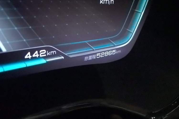 Used BYD Han 2020 DM Four-Wheel Drive Performance Edition Luxury Model Odometer Close Up