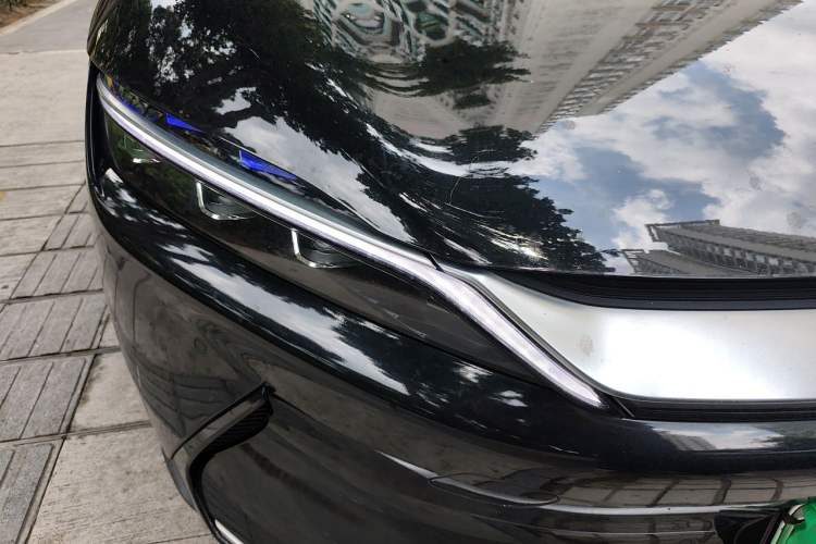 Used BYD Han 2020 EV Long-Range Luxury Model Right Front Headlight