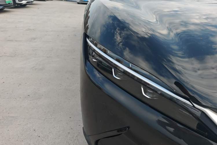 Used BYD Han 2020 EV Long-Range Luxury Model Right Front Headlight