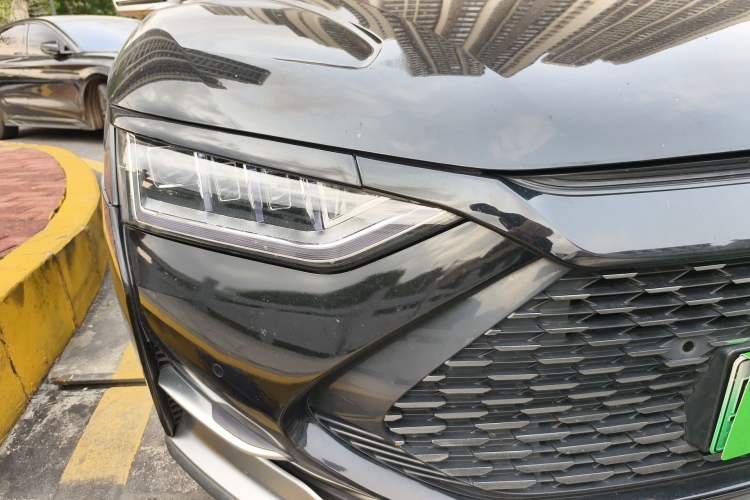 Used BYD Han 2020 DM Four-Wheel Drive Performance Edition Luxury Model Right Front Headlight