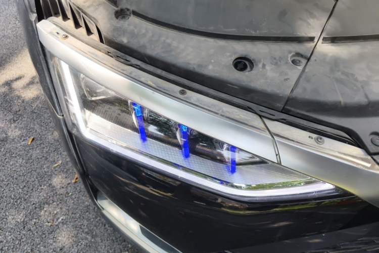 Used BYD Han 2020 DM Four-Wheel Drive Performance Edition Prestige Model Right Front Headlight