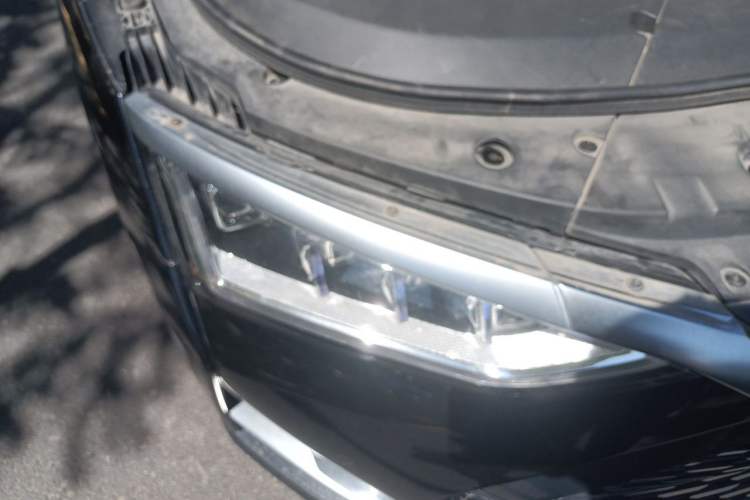 Used BYD Han 2020 DM Four-Wheel Drive Performance Edition Luxury Model Right Front Headlight