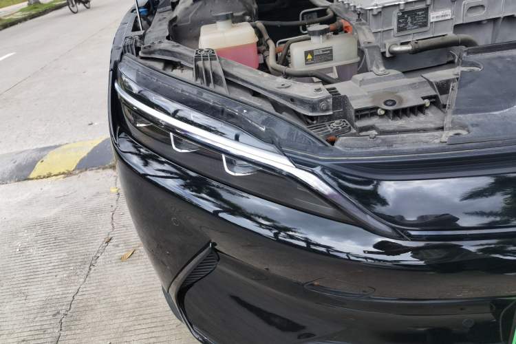 Used BYD Han 2020 EV Long-Range Deluxe Model Right Front Headlight