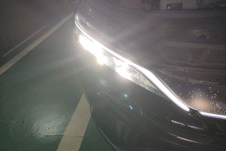 Used BYD Han 2020 EV Long-Range Luxury Model Right Front Headlight