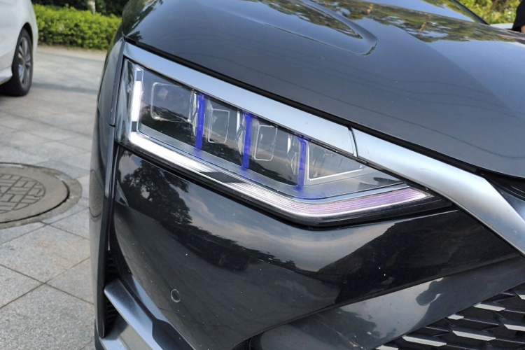 Used BYD Han 2020 DM Four-Wheel Drive Performance Edition Luxury Model Right Front Headlight