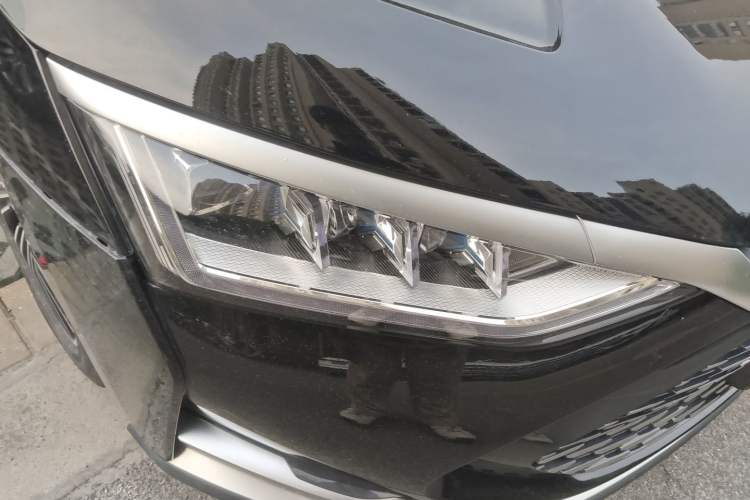 Used BYD Han 2020 DM Four-Wheel Drive Performance Edition Prestige Model Right Front Headlight