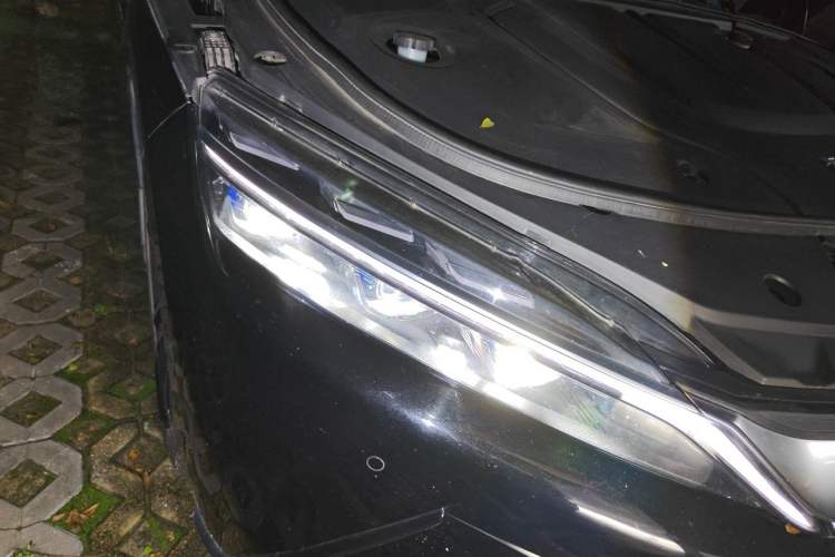 Used BYD Han 2020 EV Long-Range Deluxe Model Right Front Headlight