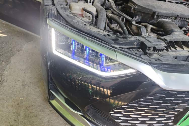 Used BYD Han 2020 DM Four-Wheel Drive Performance Edition Prestige Model Right Front Headlight