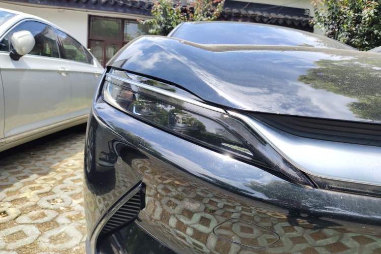 Used BYD Han 2020 EV Long-Range Luxury Model Right Front Headlight