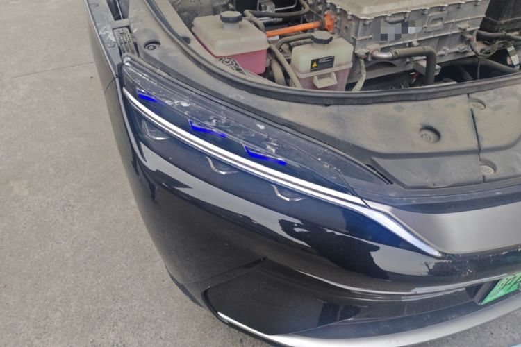 Used BYD Han 2020 EV Long-Range Luxury Model Right Front Headlight