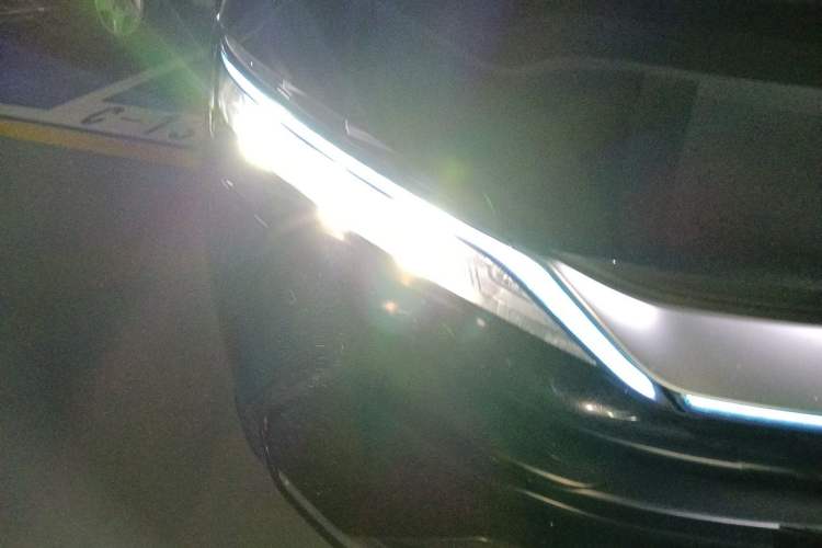 Used BYD Han 2020 EV Long-Range Luxury Model Right Front Headlight