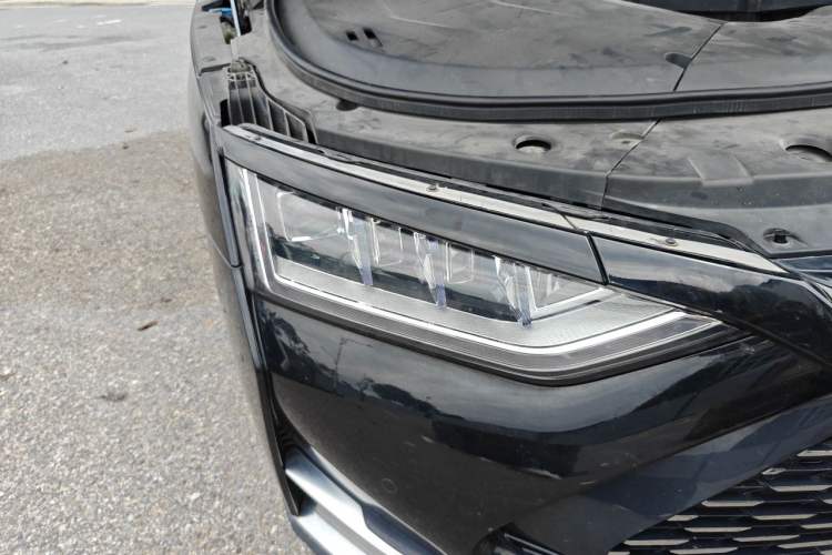 Used BYD Han 2020 DM Four-Wheel Drive Performance Edition Prestige Model Right Front Headlight