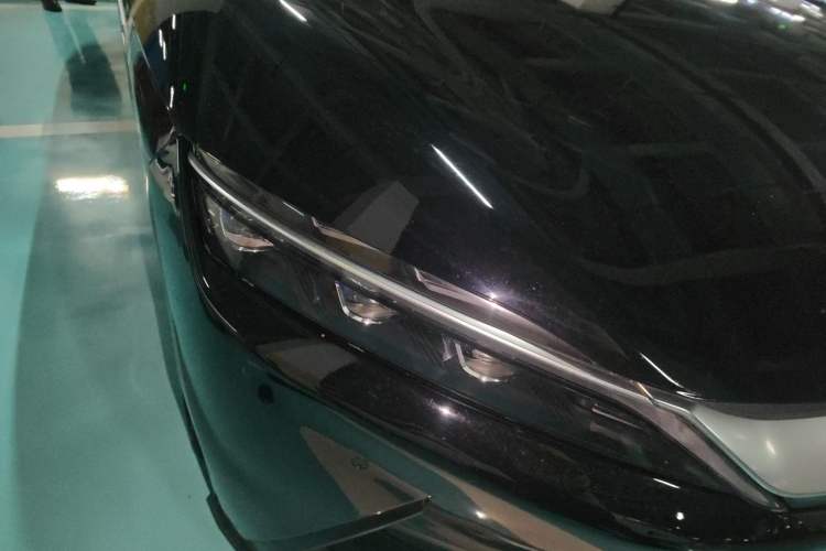 Used BYD Han 2020 EV Long-Range Luxury Model Right Front Headlight