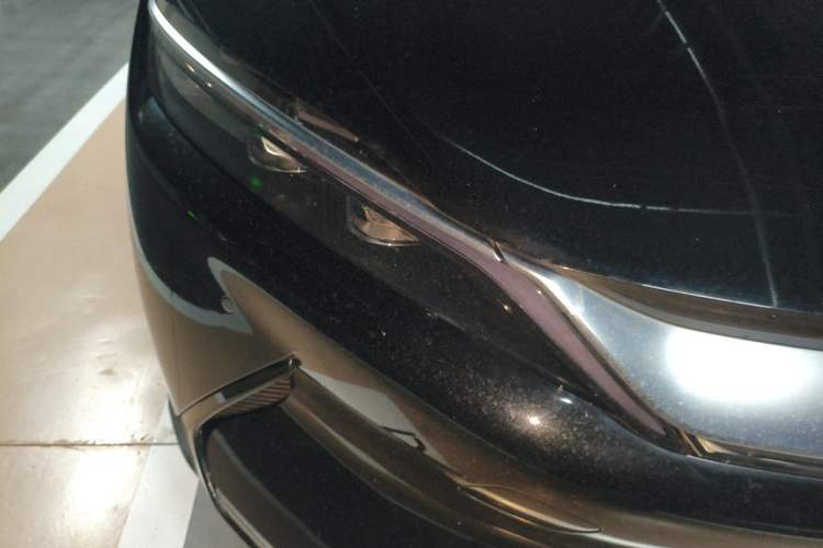 Used BYD Han 2020 EV Long-Range Luxury Model Right Front Headlight