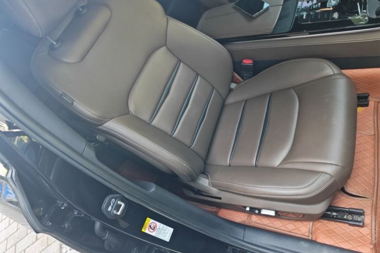 Used BYD Han 2020 EV Long-Range Luxury Model Right Front Seat