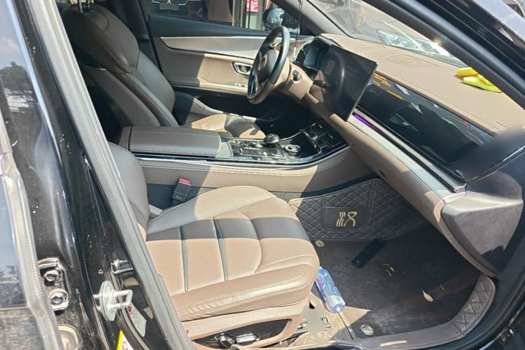 Used BYD Han 2020 DM Four-Wheel Drive Performance Edition Luxury Model Right Front Seat