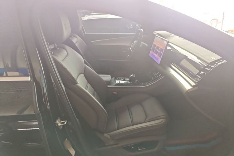 Used BYD Han 2020 DM Four-Wheel Drive Performance Edition Luxury Model Right Front Seat