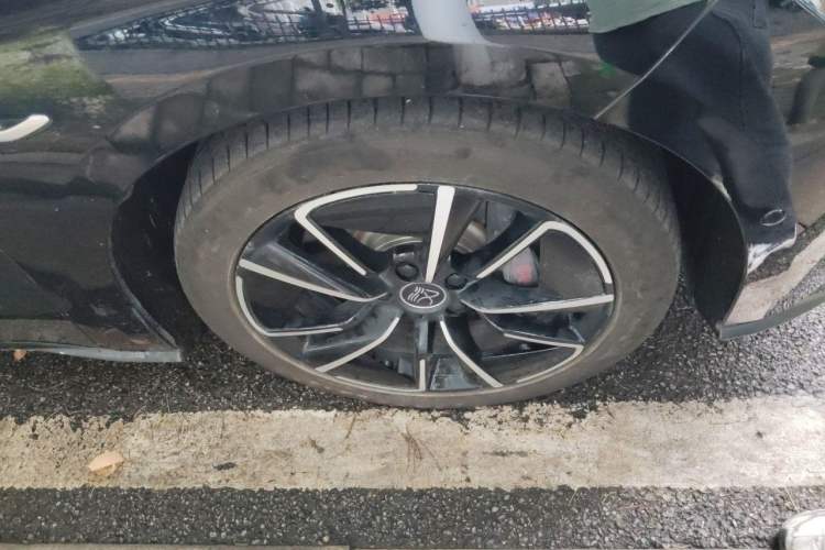 Used BYD Han 2020 EV Four-Wheel Drive High-Performance Flagship Model Right Front Wheel Hub