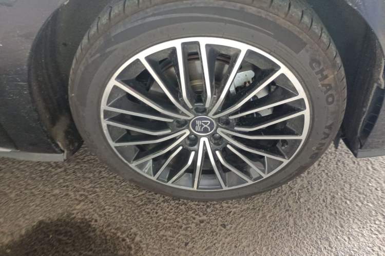 Used BYD Han 2020 DM Four-Wheel Drive Performance Edition Luxury Model Right Front Wheel Hub