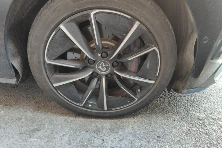 Used BYD Han 2020 EV Four-Wheel Drive High-Performance Flagship Model Right Front Wheel Hub