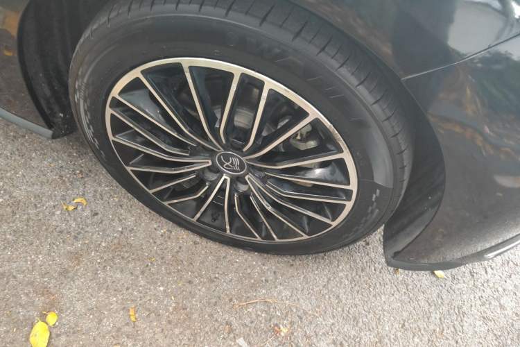 Used BYD Han 2020 EV Long-Range Luxury Model Right Front Wheel Hub