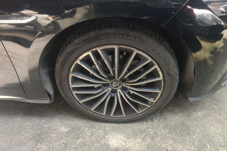 Used BYD Han 2020 EV Long-Range Deluxe Model Right Front Wheel Hub