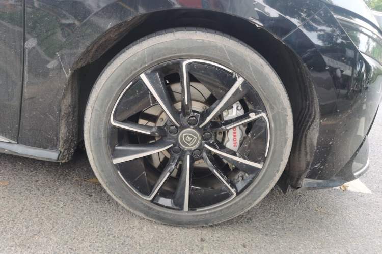 Used BYD Han 2020 EV Long-Range Luxury Model Right Front Wheel Hub