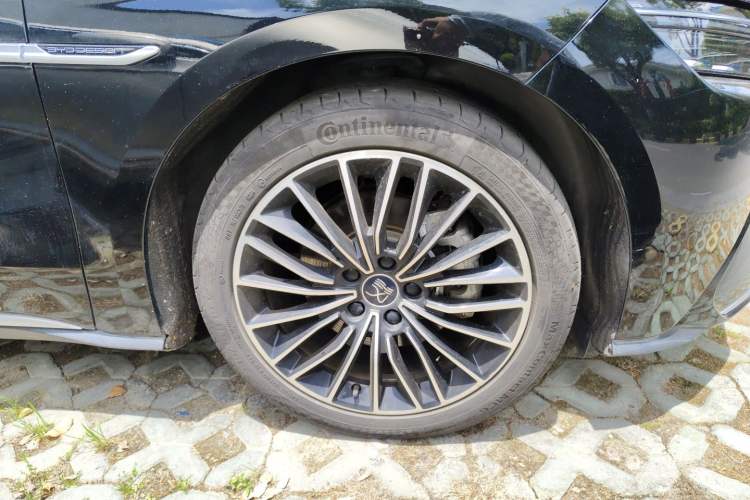 Used BYD Han 2020 EV Long-Range Luxury Model Right Front Wheel Hub