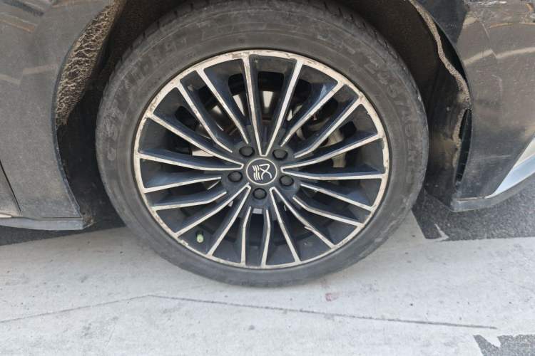 Used BYD Han 2020 DM Four-Wheel Drive Performance Edition Luxury Model Right Front Wheel Hub