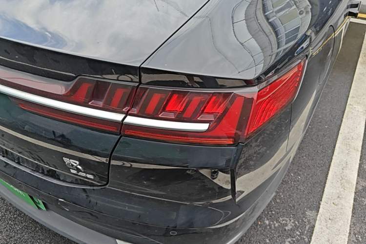 Used BYD Han 2020 EV Four-Wheel Drive High-Performance Flagship Model Right Rear Taillight