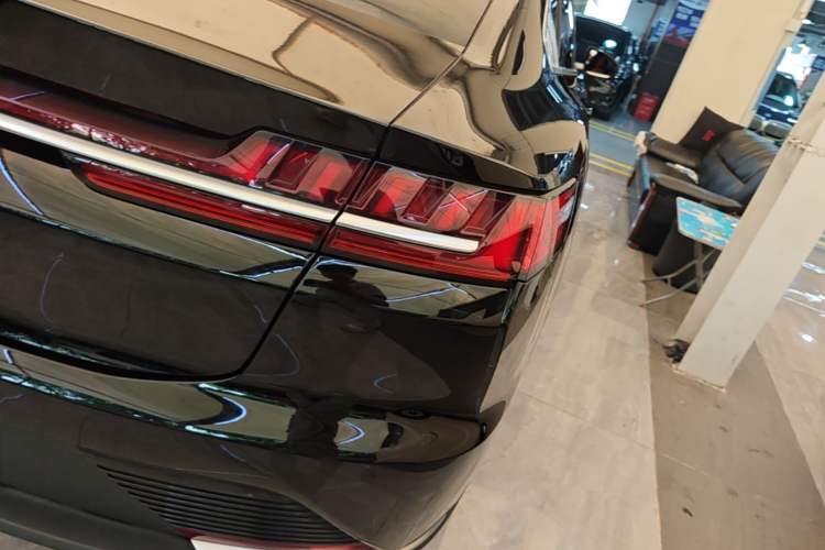 Used BYD Han 2020 EV Four-Wheel Drive High-Performance Flagship Model Right Rear Taillight